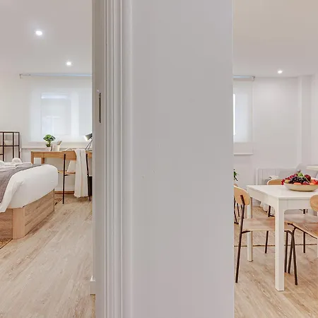Diseno A Coruna Con Garaje Gratis By Theblueapartments Com Exterior foto